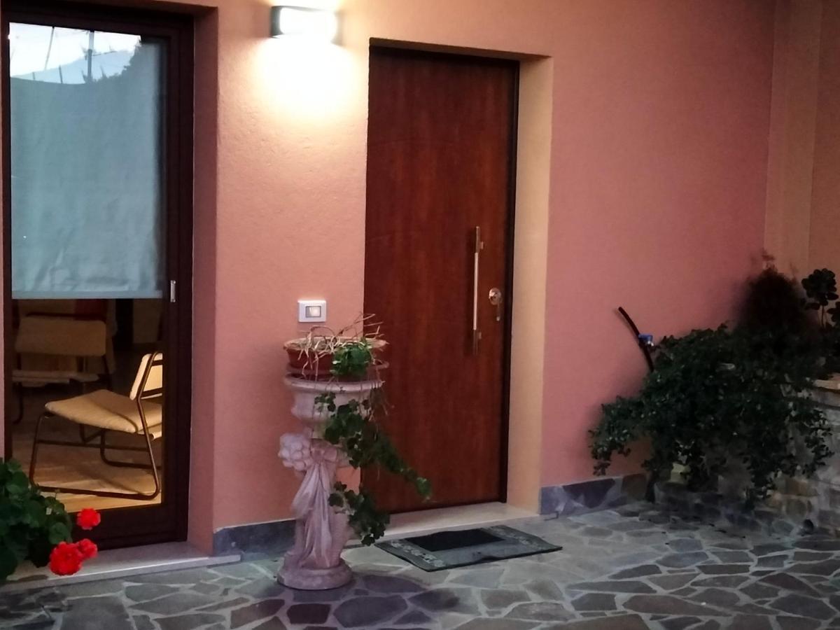 B&B La Casa Di Giuliana Cermignano Экстерьер фото